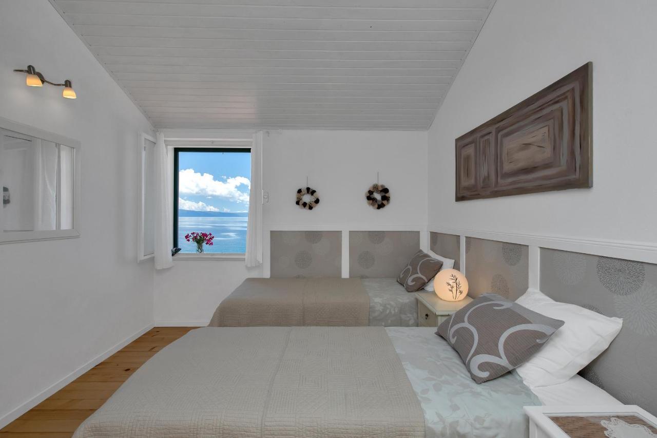 Apartman Ratac 11 Tučepi Esterno foto