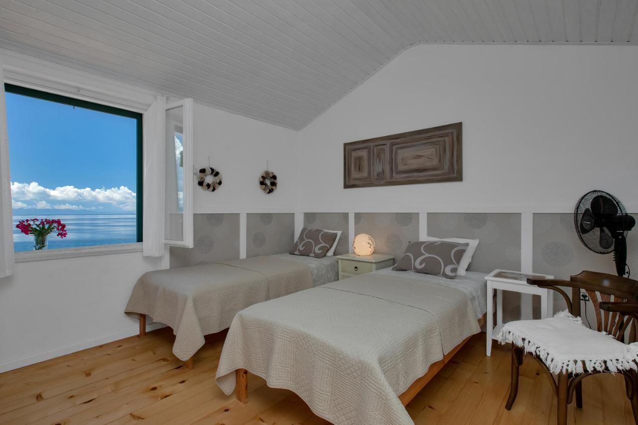 Apartman Ratac 11 Tučepi Esterno foto