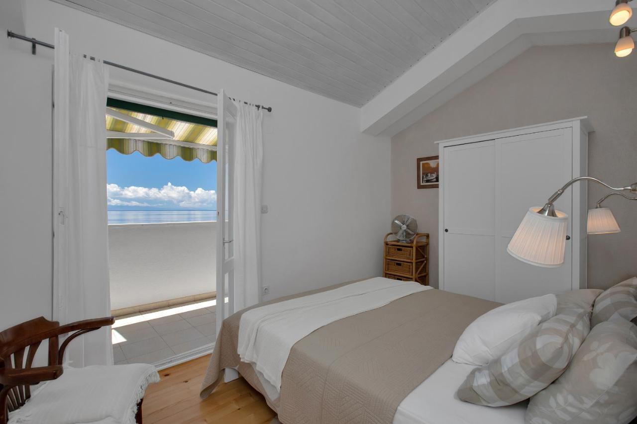 Apartman Ratac 11 Tučepi Esterno foto